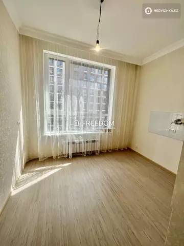 1-комнатная квартира, этаж 5 из 12, 39 м²