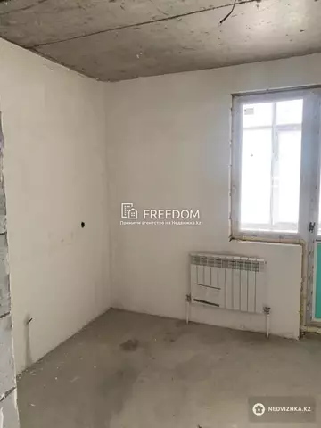 1-комнатная квартира, этаж 3 из 10, 45 м²