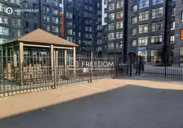 4-комнатная квартира, этаж 5 из 10, 120 м²