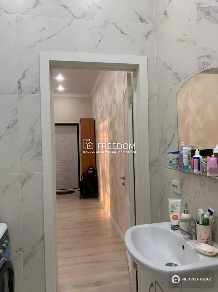 60.4 м², 2-комнатная квартира, этаж 2 из 9, 60 м², изображение - 1