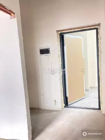 1-комнатная квартира, этаж 4 из 9, 40 м²