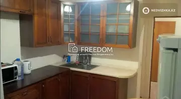 1-комнатная квартира, этаж 8 из 12, 40 м²