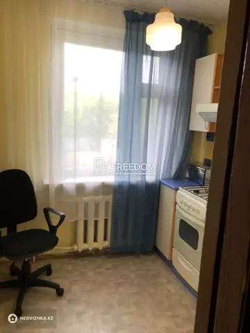 3-комнатная квартира, этаж 2 из 2, 61 м²