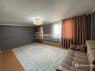 3-комнатная квартира, этаж 9 из 9, 97 м²