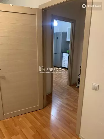 1-комнатная квартира, этаж 3 из 14, 38 м²