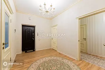 127.8 м², 3-комнатная квартира, этаж 2 из 12, 128 м², изображение - 2