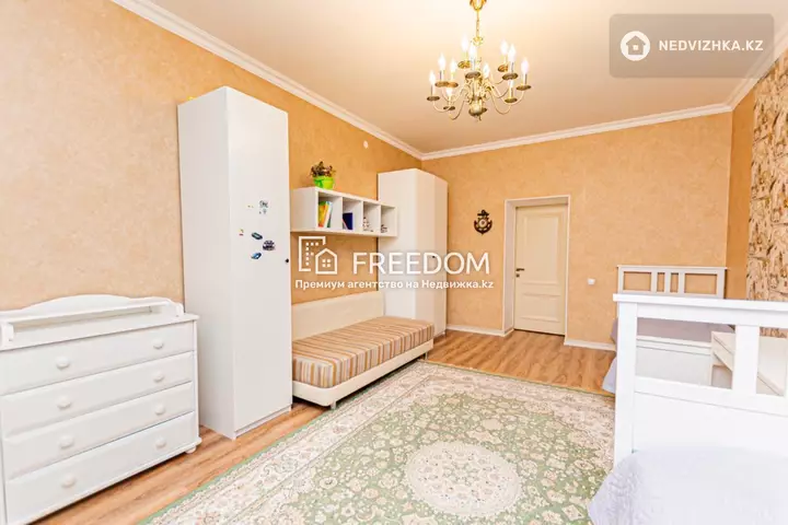127.8 м², 3-комнатная квартира, этаж 2 из 12, 128 м², изображение - 1