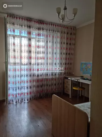 100 м², 4-комнатная квартира, этаж 3 из 14, 100 м², изображение - 0