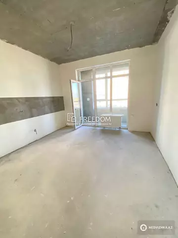 4-комнатная квартира, этаж 2 из 9, 119 м²