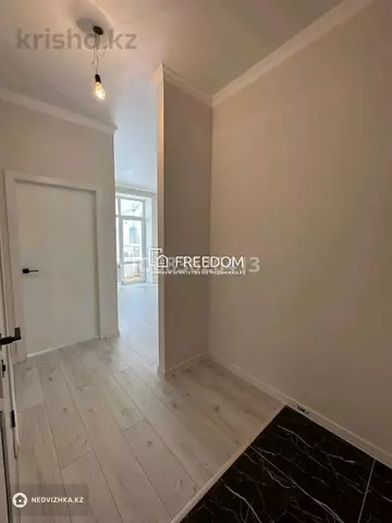 1-комнатная квартира, этаж 4 из 10, 40 м²