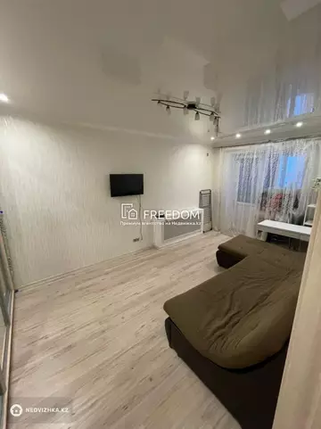 1-комнатная квартира, этаж 7 из 8, 40 м²