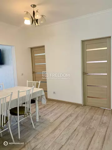 80 м², 3-комнатная квартира, этаж 2 из 9, 80 м², изображение - 3