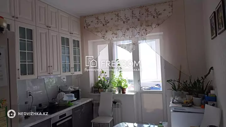 61 м², 2-комнатная квартира, этаж 2 из 9, 61 м², изображение - 1