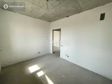 2-комнатная квартира, этаж 9 из 9, 40 м²