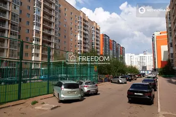 2-комнатная квартира, этаж 4 из 9, 67 м²