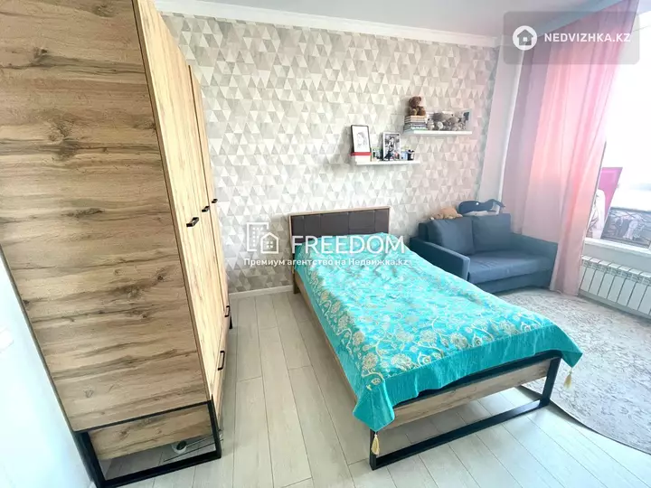 80 м², 3-комнатная квартира, этаж 10 из 10, 80 м², изображение - 1