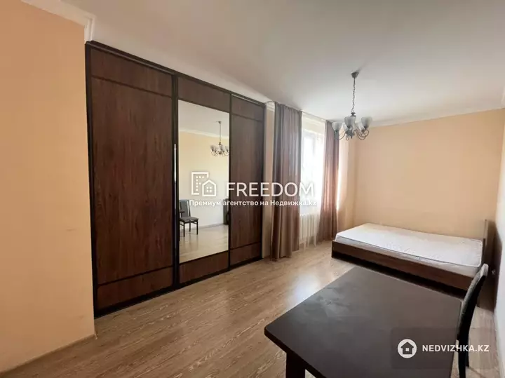 90 м², 2-комнатная квартира, этаж 4 из 22, 90 м², изображение - 1