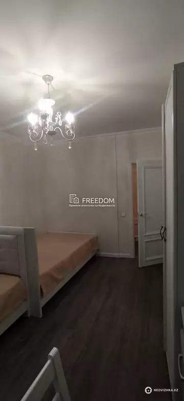 60.5 м², 2-комнатная квартира, этаж 3 из 12, 60 м², изображение - 2