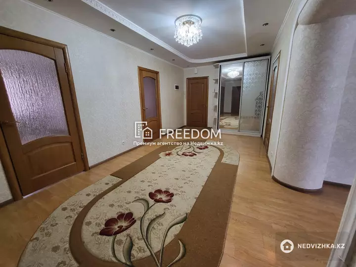 120 м², 4-комнатная квартира, этаж 2 из 9, 120 м², изображение - 1