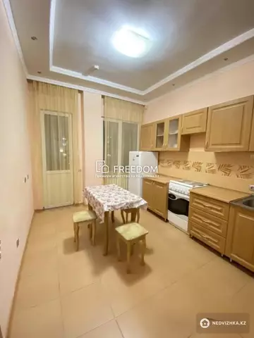 50 м², 1-комнатная квартира, этаж 10 из 11, 50 м², изображение - 0