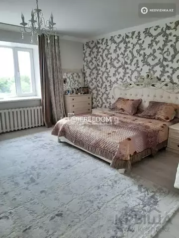 105 м², 3-комнатная квартира, этаж 2 из 9, 105 м², изображение - 0