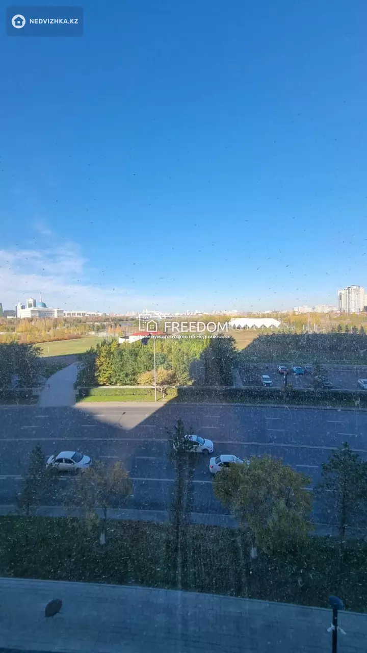 215 м², 4-комнатная квартира, этаж 4 из 20, 215 м², изображение - 1