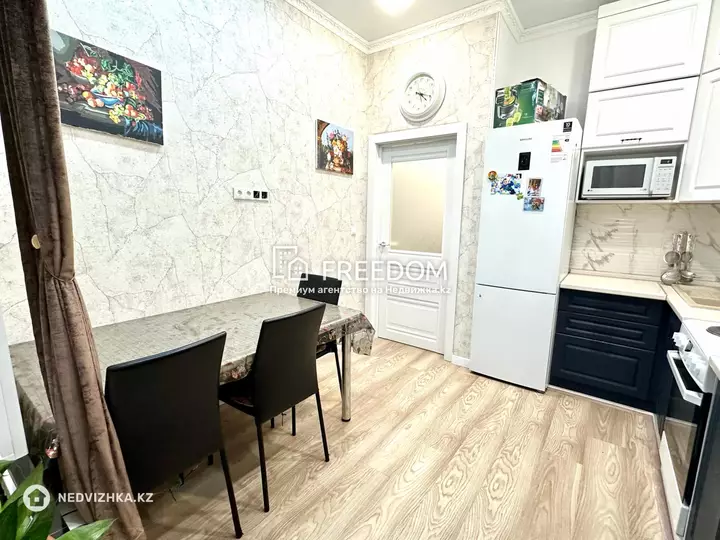 38 м², 1-комнатная квартира, этаж 8 из 9, 38 м², изображение - 1