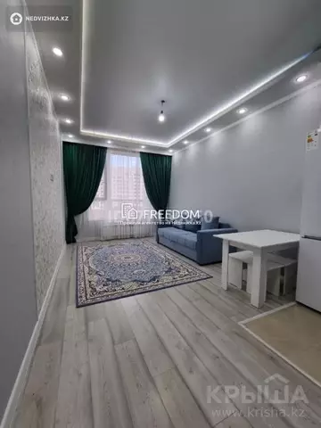 2-комнатная квартира, этаж 4 из 12, 40 м²