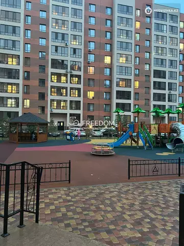 1-комнатная квартира, этаж 10 из 11, 40 м²