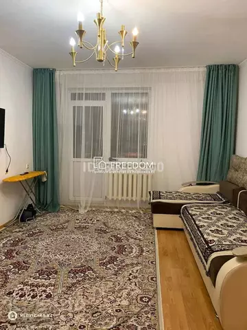 2-комнатная квартира, этаж 11 из 17, 50 м²