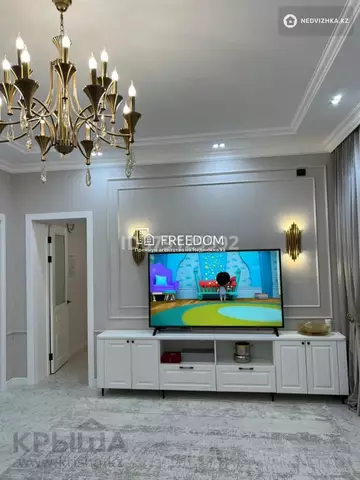 4-комнатная квартира, этаж 2 из 8, 145 м²
