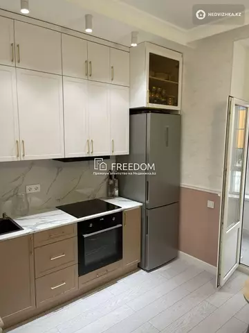 2-комнатная квартира, этаж 3 из 9, 67 м²