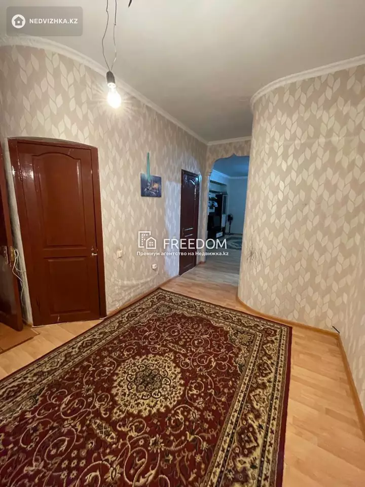 70 м², 2-комнатная квартира, этаж 10 из 10, 70 м², изображение - 1