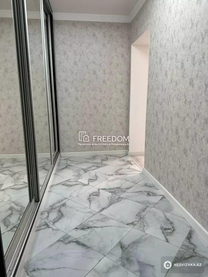 68.5 м², 2-комнатная квартира, этаж 12 из 12, 68 м², изображение - 1