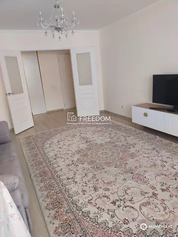 80 м², 3-комнатная квартира, этаж 3 из 10, 80 м², изображение - 1