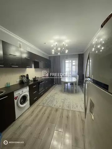 2-комнатная квартира, этаж 9 из 9, 75 м²