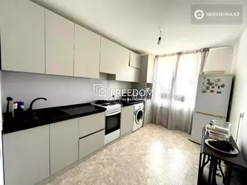 2-комнатная квартира, этаж 3 из 9, 55 м²