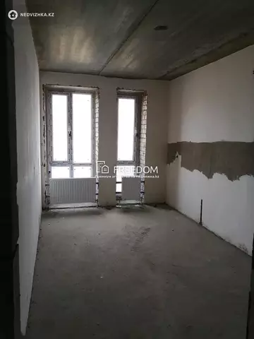 3-комнатная квартира, этаж 3 из 9, 90 м²