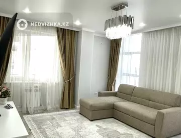 2-комнатная квартира, этаж 18 из 22, 67 м², посуточно