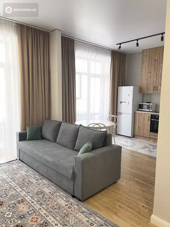 40 м², 1-комнатная квартира, этаж 2 из 12, 40 м², посуточно, изображение - 1