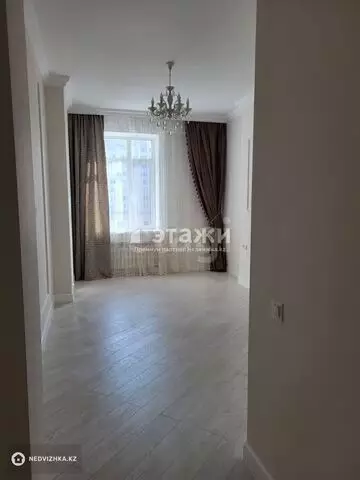 4-комнатная квартира, этаж 5 из 15, 134 м²