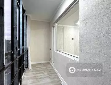 2-комнатная квартира, этаж 9 из 9, 53 м²