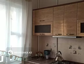 2-комнатная квартира, этаж 4 из 9, 58 м², на длительный срок