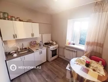 1-комнатная квартира, этаж 3 из 3, 34 м²