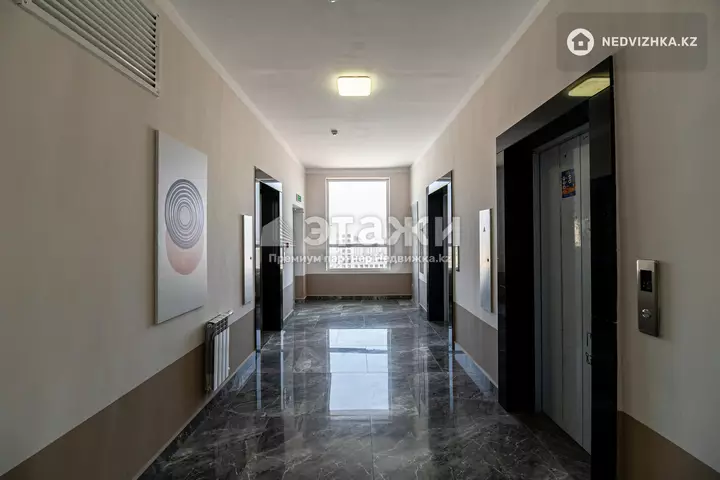 71.2 м², 3-комнатная квартира, этаж 12 из 12, 71 м², изображение - 1