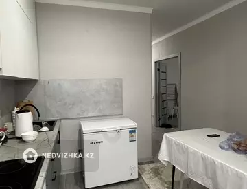 1-комнатная квартира, этаж 3 из 3, 36 м²