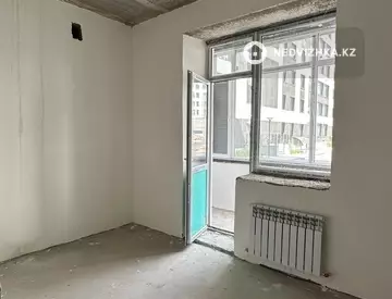 3-комнатная квартира, этаж 1 из 9, 92 м²