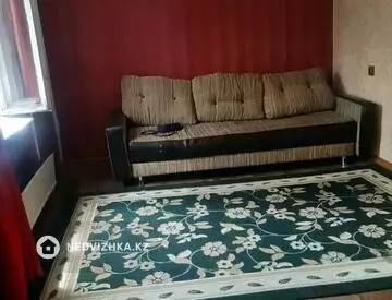 3-комнатная квартира, этаж 4 из 5, 56 м²