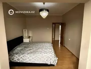 2-комнатная квартира, этаж 8 из 9, 60 м²