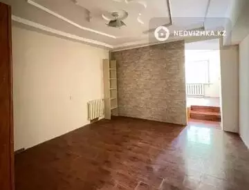 3-комнатная квартира, этаж 2 из 5, 100 м²